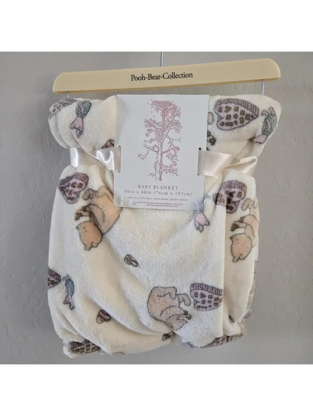 Winnie the Pooh Bear Collection Baby Blanket Valentine's Day Piglet 30 x 40” NEW